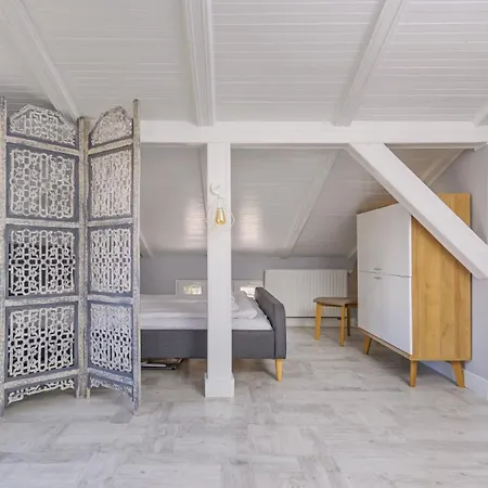 Majkowskiego Ii, Sun&snow *